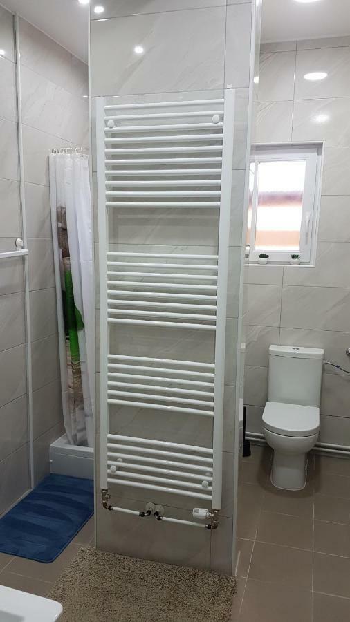 Marko Airport Rooms เวลิคาโกริตซา ภายนอก รูปภาพ