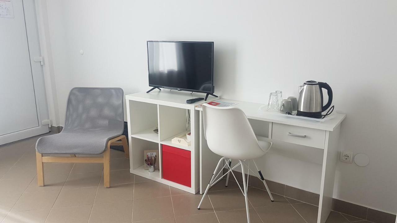 Marko Airport Rooms เวลิคาโกริตซา ภายนอก รูปภาพ