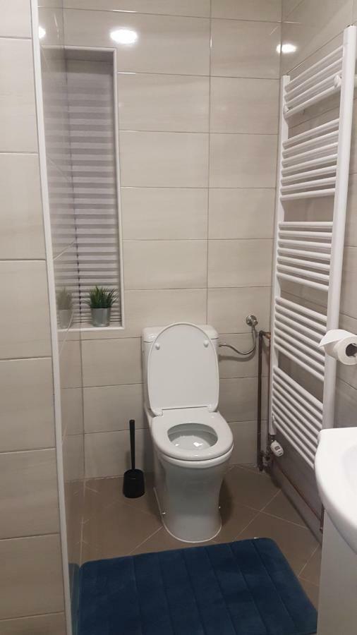 Marko Airport Rooms เวลิคาโกริตซา ภายนอก รูปภาพ