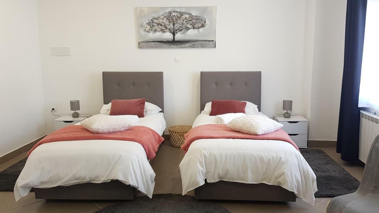 Marko Airport Rooms เวลิคาโกริตซา ภายนอก รูปภาพ