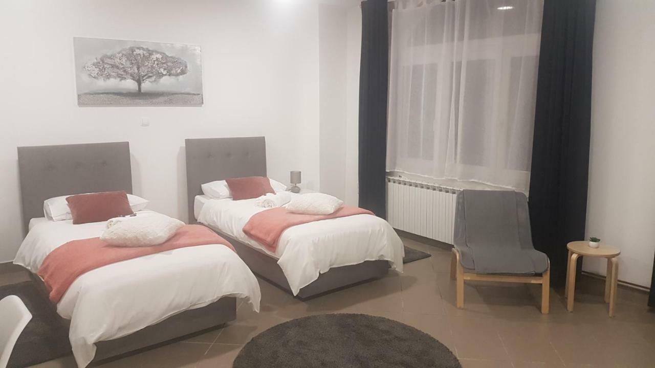 Marko Airport Rooms เวลิคาโกริตซา ภายนอก รูปภาพ