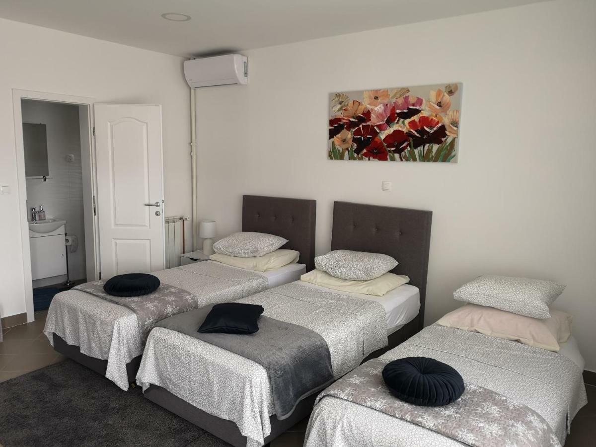 Marko Airport Rooms เวลิคาโกริตซา ภายนอก รูปภาพ